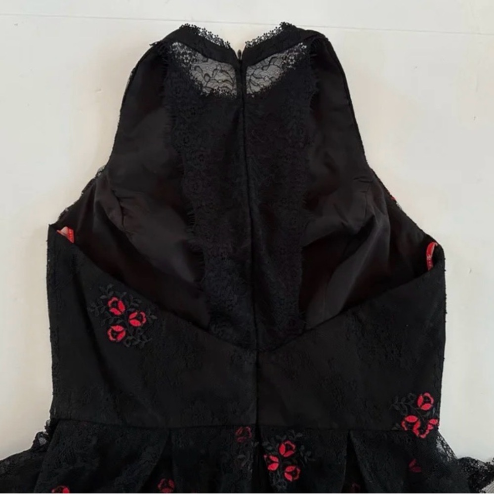 ML Monique Lhuillier Black Lace Maxi Dress with Embroidery Red Roses size 8 - Picture 8 of 12